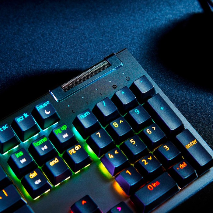 Teclado Gamer Razer BlackWidow V4 X Mecánico RGB, Switch Yellow, Español