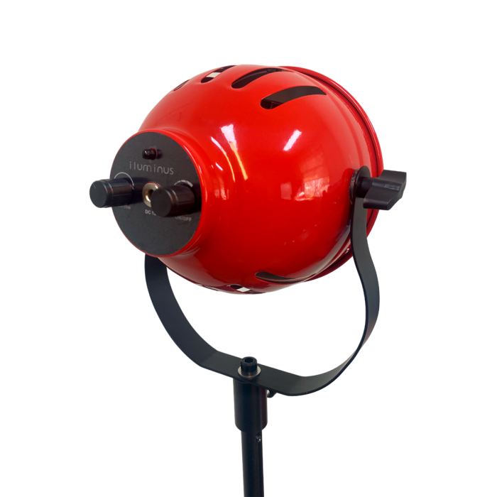 Cabezal de iluminación led Iluminus Redhead Bicolor Luz Led 50W Con Dimmer y Barndoor