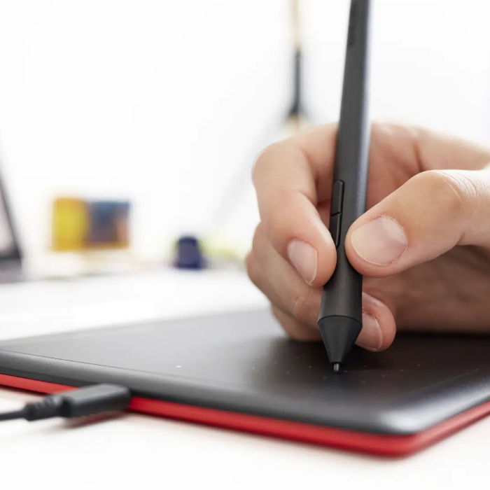 Tableta Digitalizadora One By Wacom CTL472K1A Small Roja